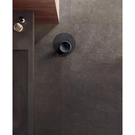 egyptske s obkladu tmavy grafit 60x120 s gresovou porcelanovou mrazuvzdorny protismykovy obyvacka spalna minimalisticka podlahova premium talianska dlazba 23677865.jpg